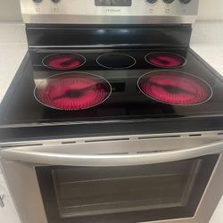 Stove In Excellent Condition Only Used For 6months