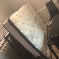 Queen Bed Mattres