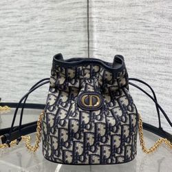 Designer printed bucket bag