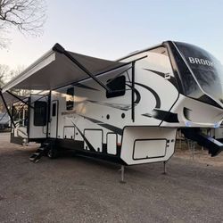 2022 COACHMEN BROOKSTONE