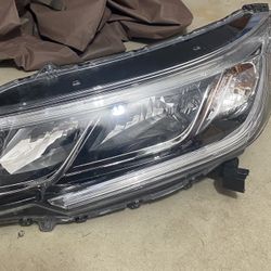 2016 Honda CRV headlight 