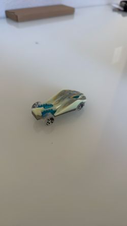 Glow In dark hot wheel Super Stinger