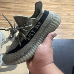 YEEZY 350 V2 GRANITT