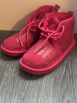 Brand New Uggs Size 4