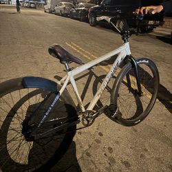 Throne bike Grey coraline