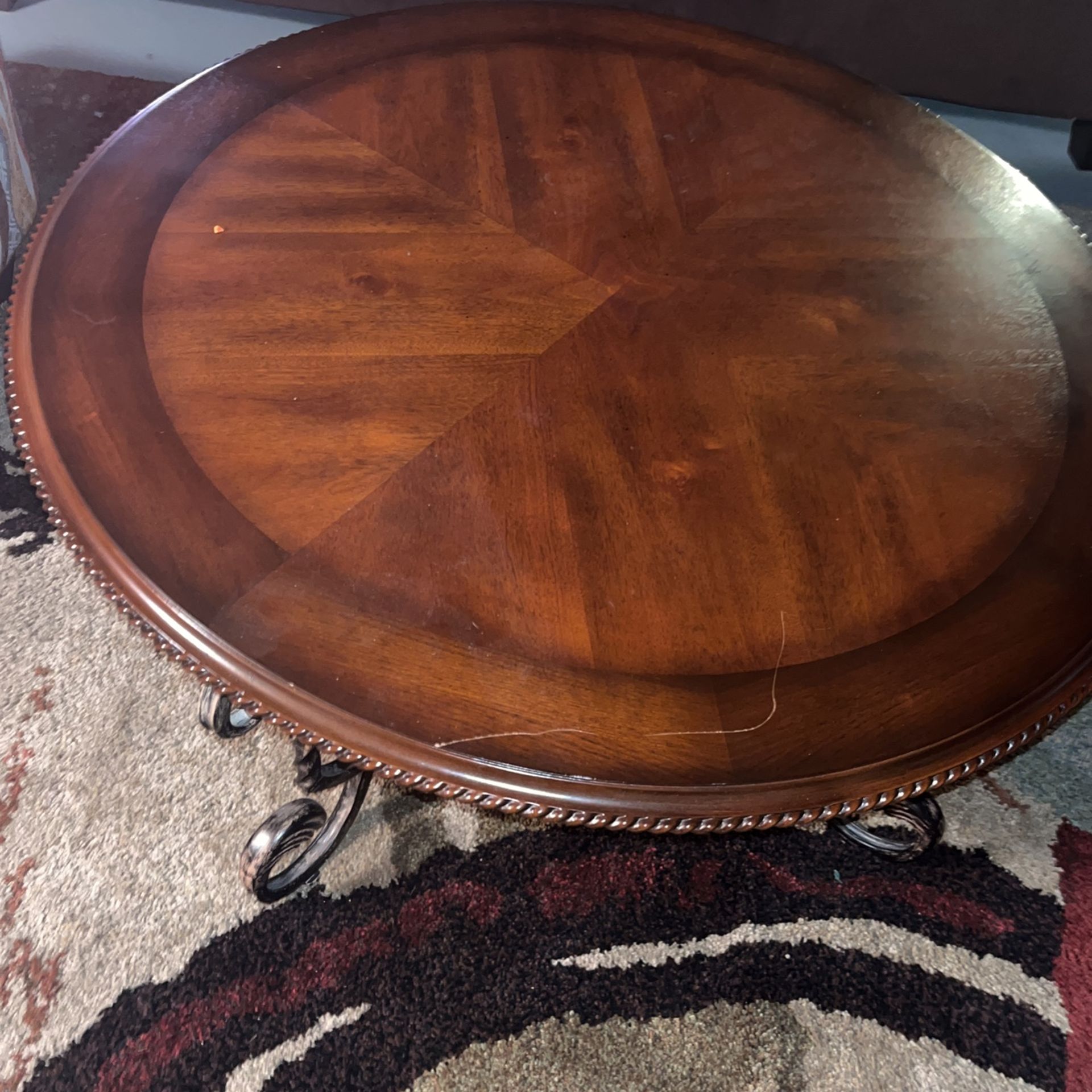 Coffee And Matching End Table With Lamp