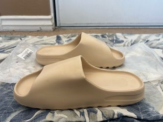 Comfort Foam Slides - Cream / Yeezy Style