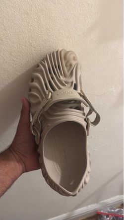 Horchata Salehe crocs sz 11
