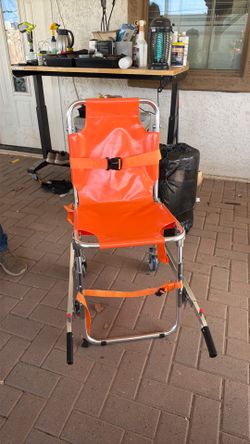 Portable Climbing Chair and Staircase Chair, 350 Pound Load Capacity Foldable Aluminum Staircase Lift Chairs with 2 Wheels, for The Evacuation of Elde
