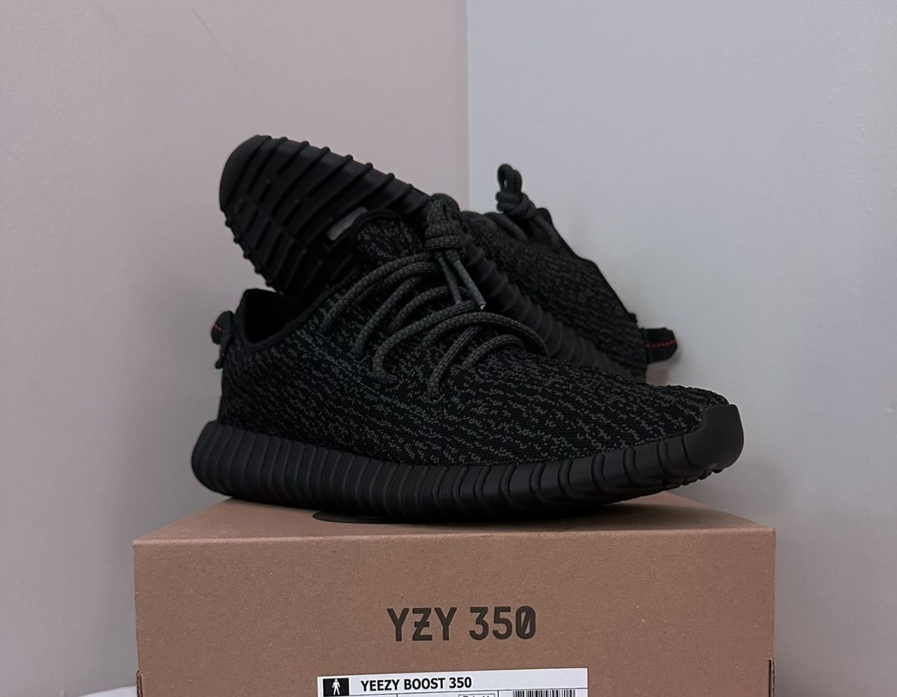 (Brand New/DS) Yeezy 350 V1 Pírate Black // Size 13