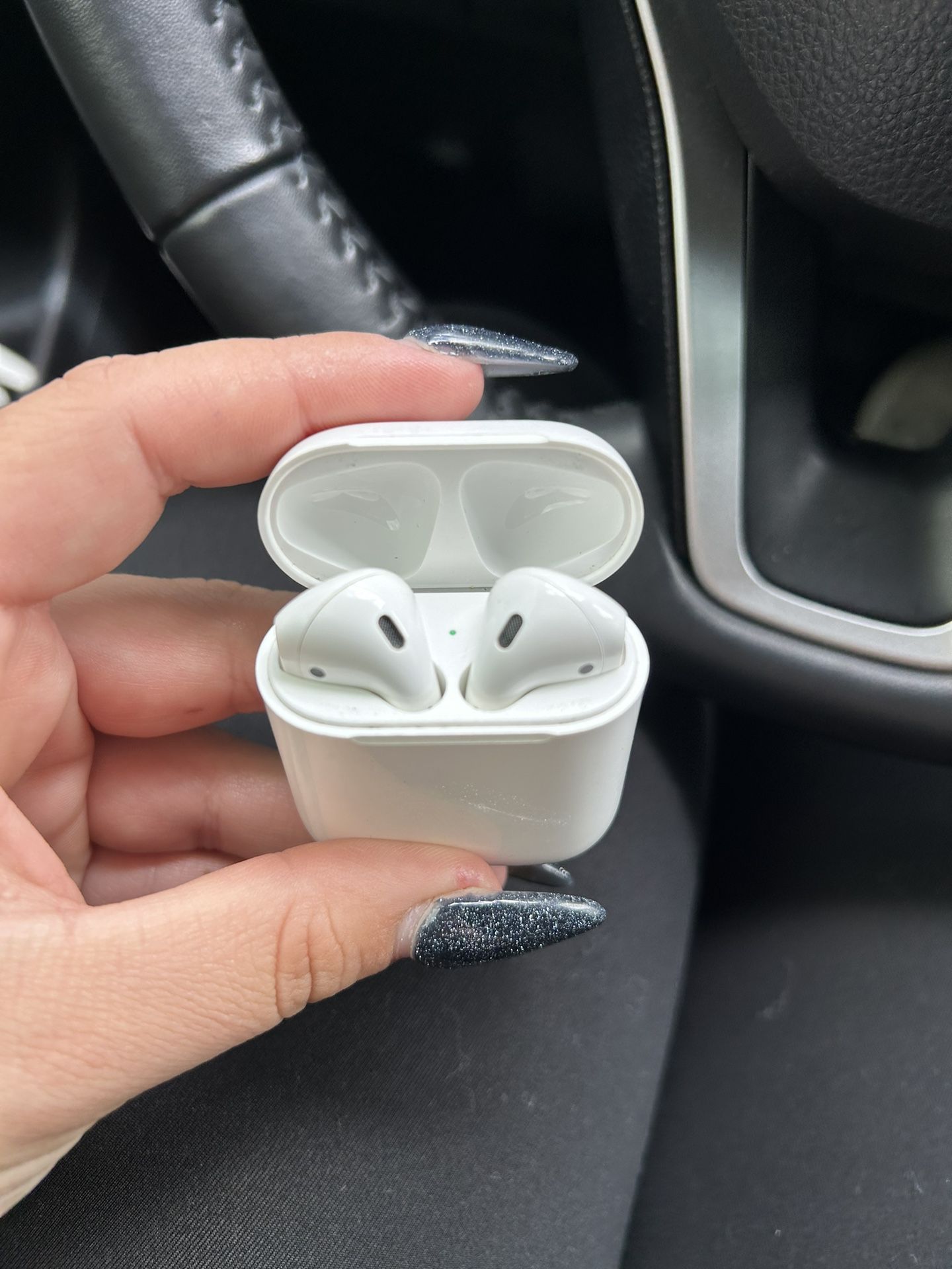 Apple AirPods 2nd Generation 