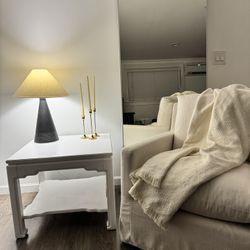 Elegant white Side Table / End Table with Shelf