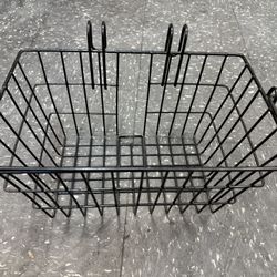 New Black Beach Cruiser Front Basket  $8 