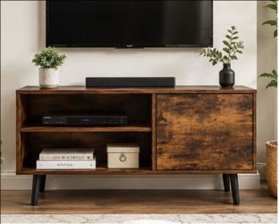 Rustic Mid-Century TV Stand / Media Console – Excellent Condition