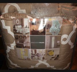 Madison Park Comforter Set