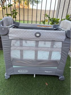 Graco Travel Crib With Stages