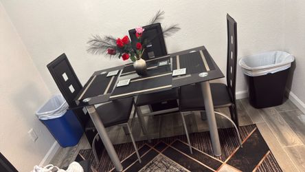 Glass table 4 chairs