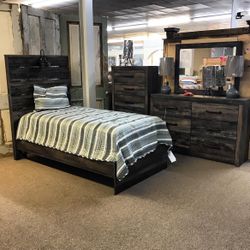 Drystan Brown Panel Bedroom Set (Queen and King Bed Frame ♥️