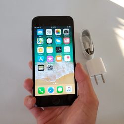 iPhone 6s - UNLOCKED - Like New  
