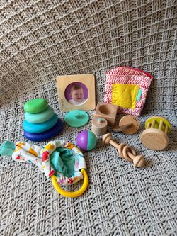 Lovevery baby toys set
