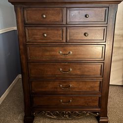 Collezione Europa  Dresser Set & Queen Size Bed Head Board