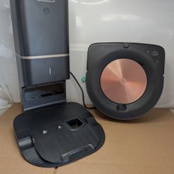 iRobot iRobot Roomba s9 Robotic Vacuum Cleaner + Self Emptying Charge Base