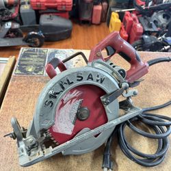 SKIL 15 amps 7-1/4 in. Corded Worm Drive Circular Saw
