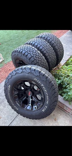 New Toyota Tacoma style rims and tires