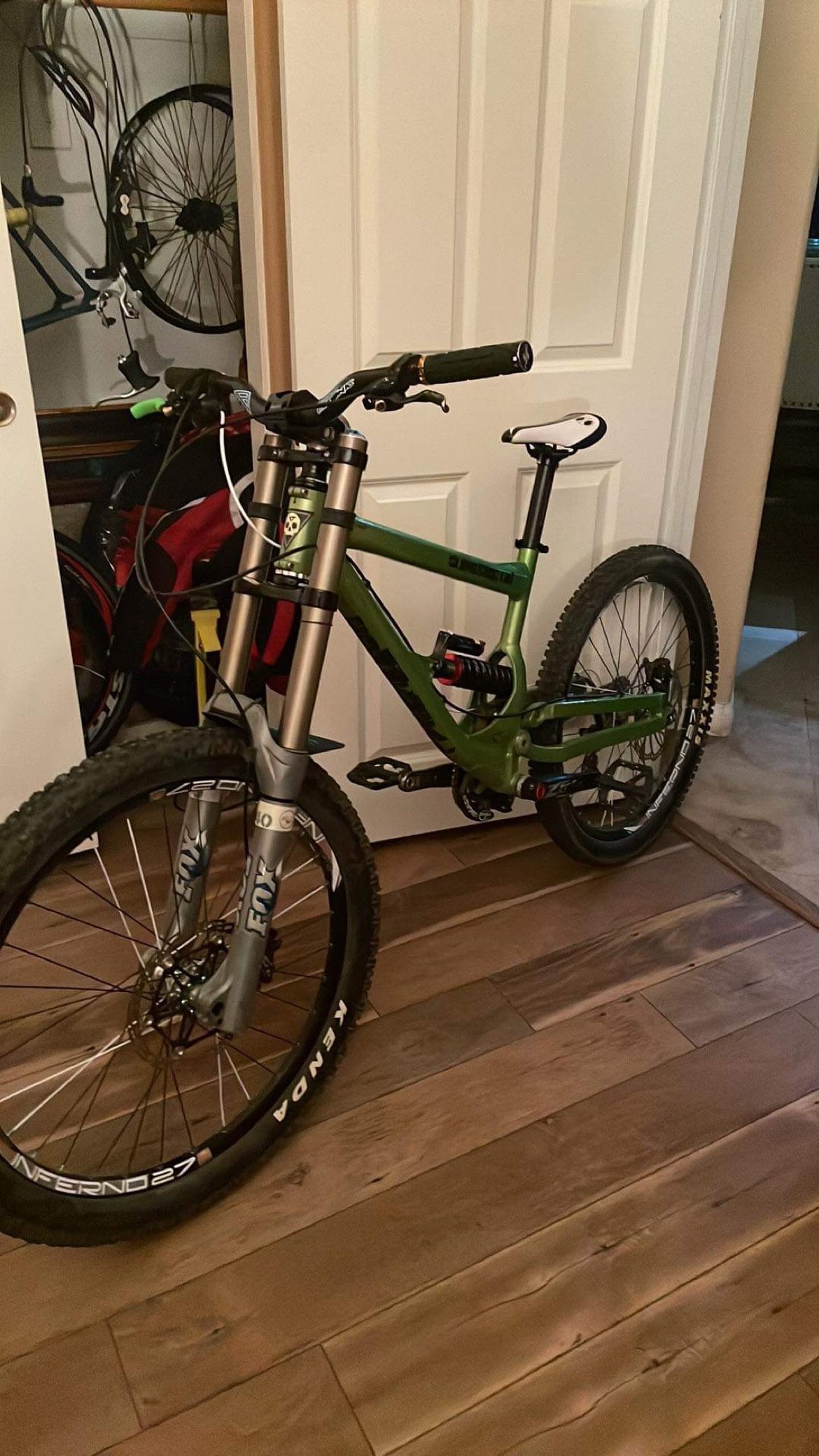 Downhill Mountain Bike