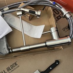  Fitchen Faucet For Sale