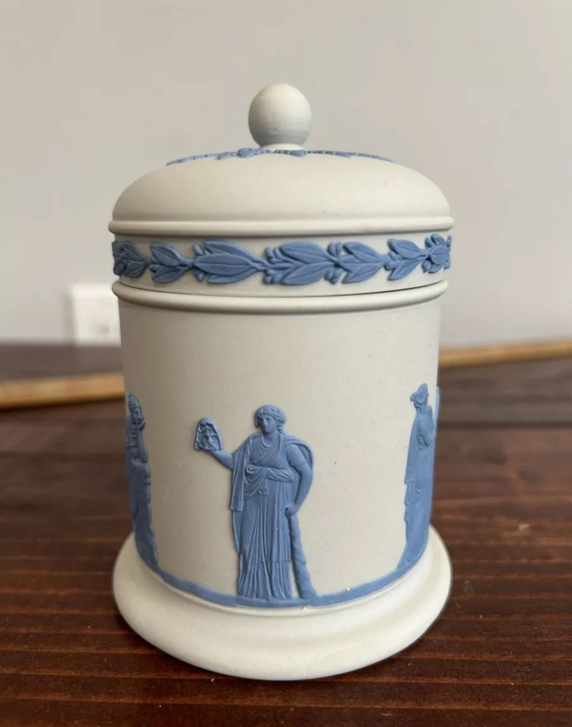 Vintage Retro Wedgwood Jasperware Cigarette Tobacco Stash Box Lid Jar Canister