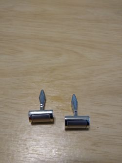 Men's cufflinks