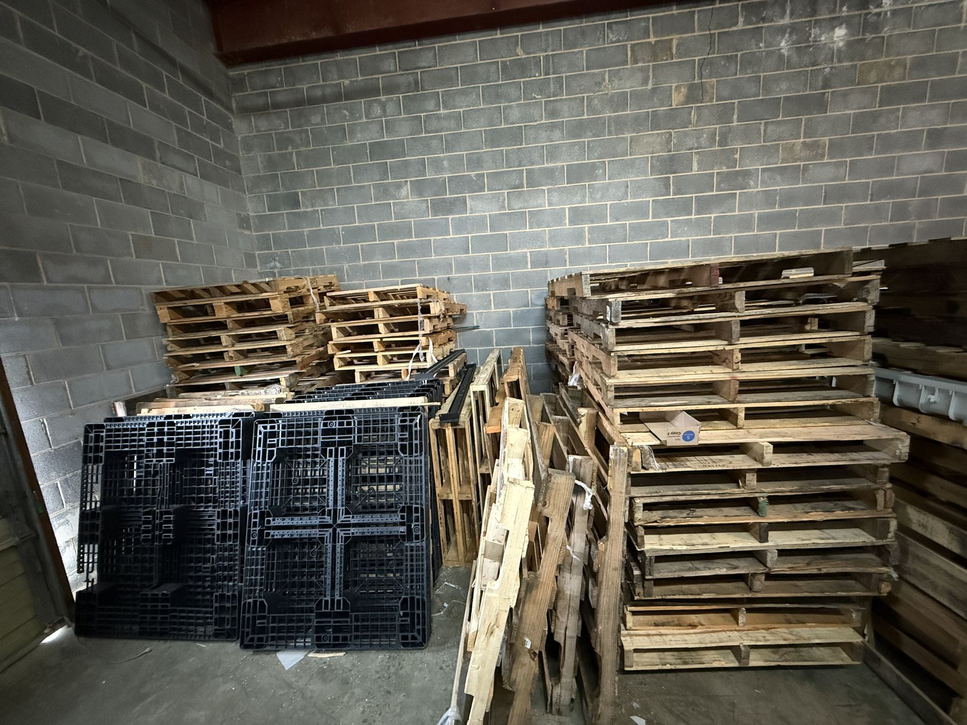 PALLETS