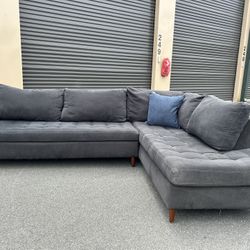 Sectional Couch 
