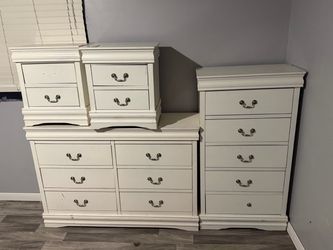 White 4-Piece Bedroom Set