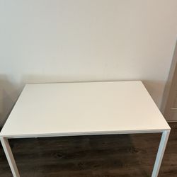 IKEA TABLE 
