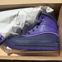 Kids Nike Boots