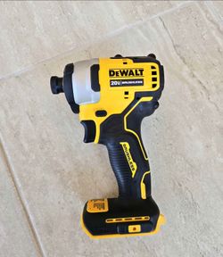 DeWALT 20V Brushless Impact Driver