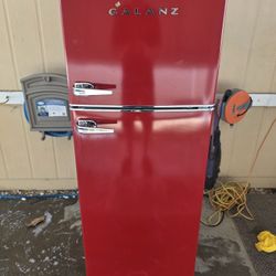 GALANZ refrigerator works perfect