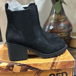 Zinon Black Boots