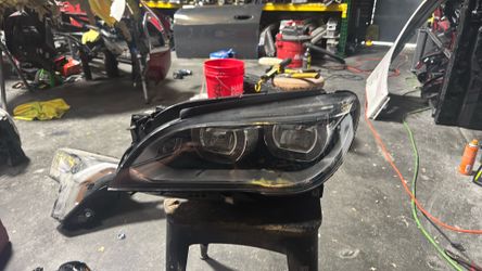 2014 2016 BMW 740! Driver side headlight