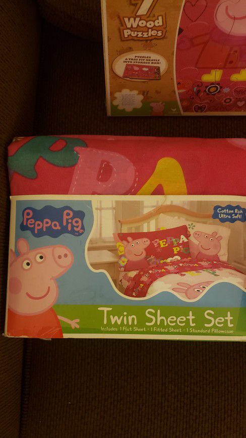 Peppa Pig Wood Puzzle, Lunch Bag, Sheet Set Twin Size