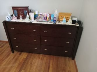 Free dresser