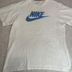 Nike Chicago T Shirt Youth Large Short Sleeve Retro Graphic Spellout White