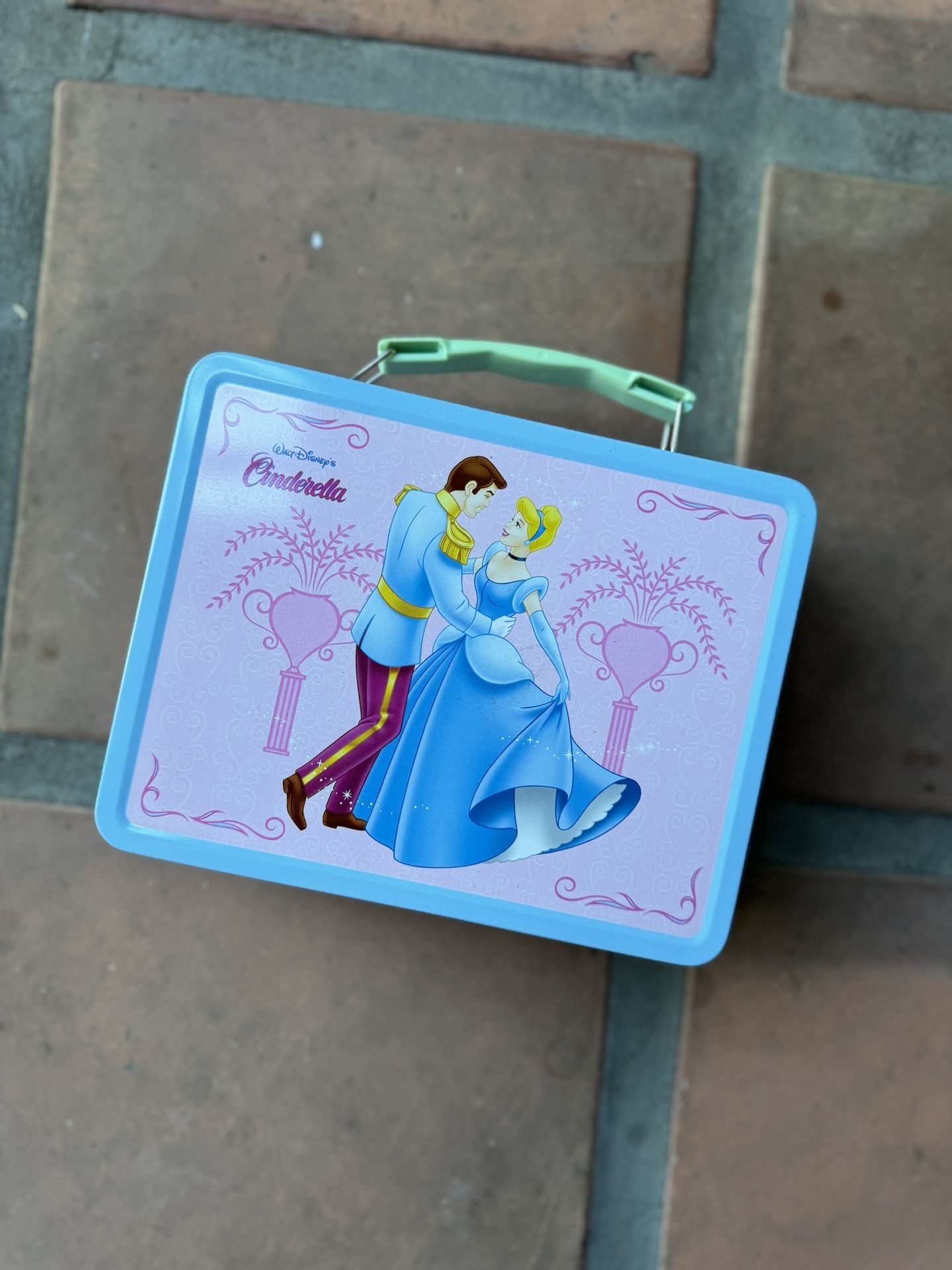 Disney Cinderella Metal Lunch Box w/ Disney Cinderella Metal Lunch Box w/ Thermos by Thermos Co. With Pringle Holder – Early 2000s