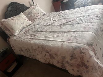 Bedroom sets
