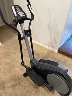 Gold Gym Oliptical