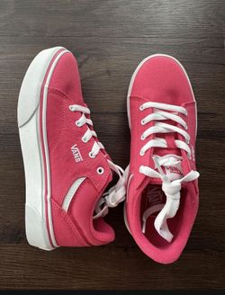 Brand New Kids Sneakers Vans, Size 4 Youth