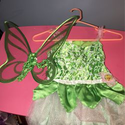 Disney Tinkerbell Halloween Costume . Child Size 4-6. With Wings!