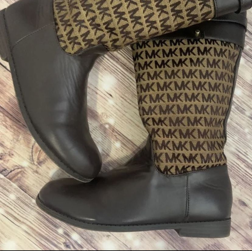 Michael Kors brown boots